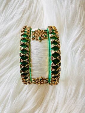 Handmade Elegant Green and White Kundan-Style silk thread wrapped Bangle Set